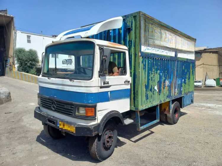 آگهی فروش کامیونت اتاق دار مرسدس بنز LP 608