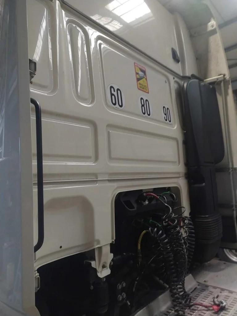 SC-102920-XF-530-کشنده-داف