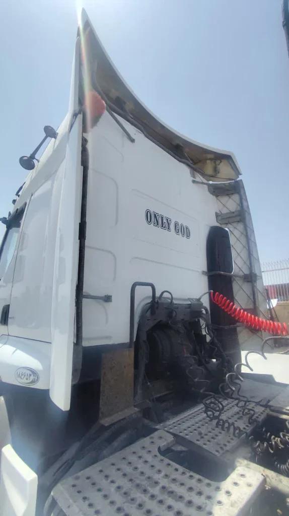 SC-103131-PREMIUM-460DXI-کشنده-رنو